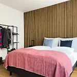 Lorenz Apartments